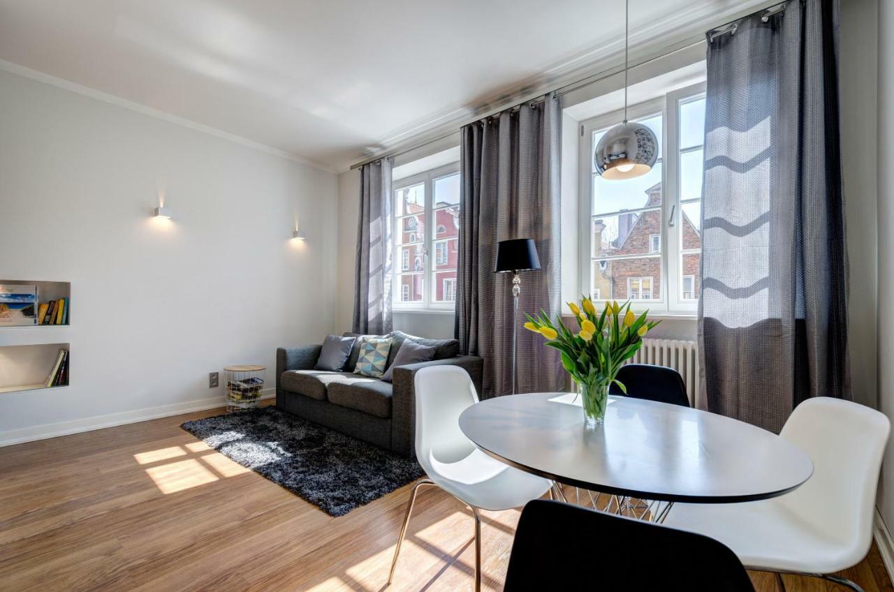 Stylish Apartment In Heart Of Oldtown กดัญสก์ ภายนอก รูปภาพ
